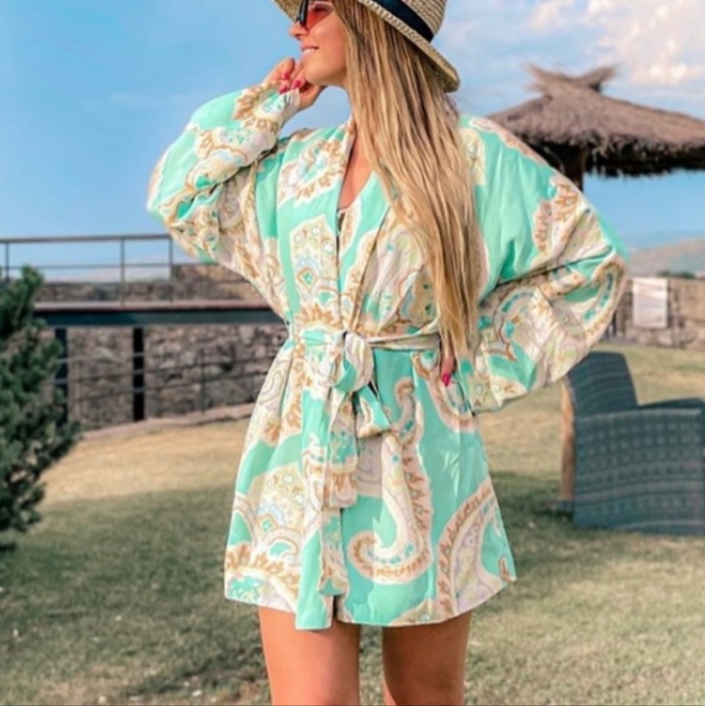 Zara kimonos last one